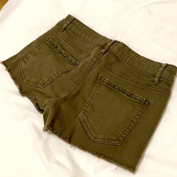 Distressed Shorts - Picture 3 of 7
